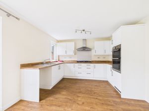 Kitchen- click for photo gallery